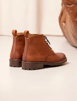 Chukka Commando><noscript><img width=