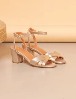 Leonore>Pied de Biche New